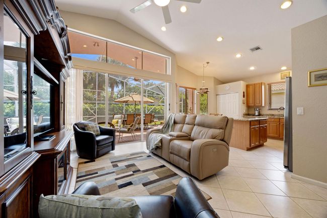 8926 Agliana Cir, House other with 3 bedrooms, 2 bathrooms and null parking in Boynton Beach FL | Image 14