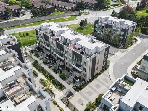 232-7 Applewood Lane, Etobicoke, ON, M9C0C1 | Card Image