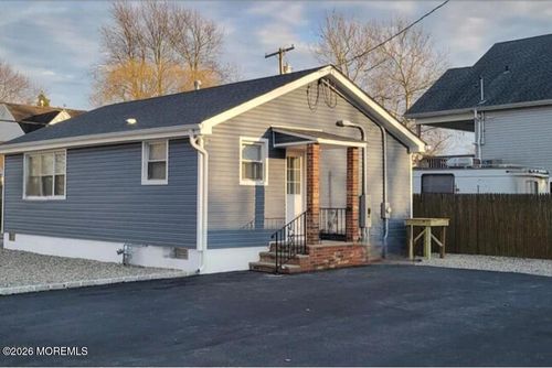 700 Anglesea Ave, Ocean Gate, NJ, 08740-1068 | Card Image