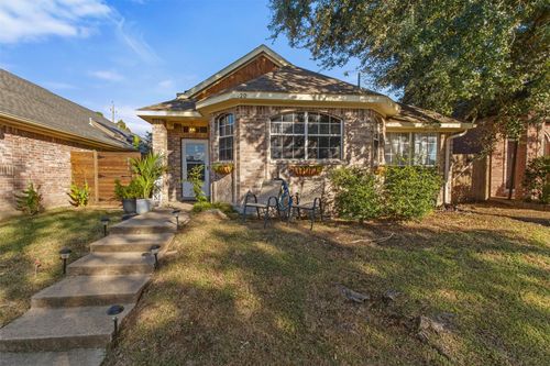 920 Winchester Ln, Mesquite, TX, 75181-1062 | Card Image