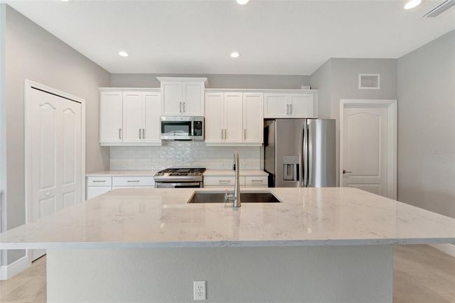 2638 Light Sky Ln, Home with 3 bedrooms, 2 bathrooms and null parking in BRADENTON FL | Image 29