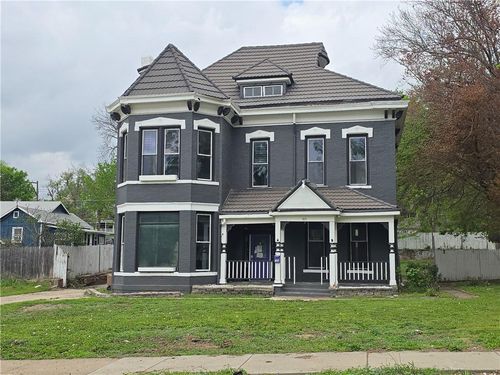 617 Parallel St, Atchison, KS, 66002-1865 | Card Image