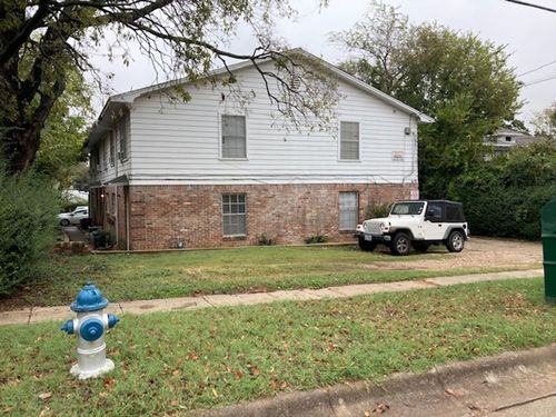 618 W Sycamore St, Denton, TX, 76201-5959 | Card Image