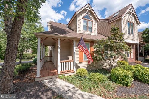 69 Main St, CHESTERBROOK, PA, 19087-5840 | Card Image