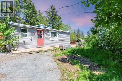 20 Riverside Lane, Saint John, NB, E2M6Y9 | Card Image
