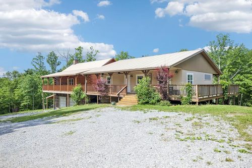 290 Vine Ridge Rd, Crawford, TN, 38554-3744 | Card Image
