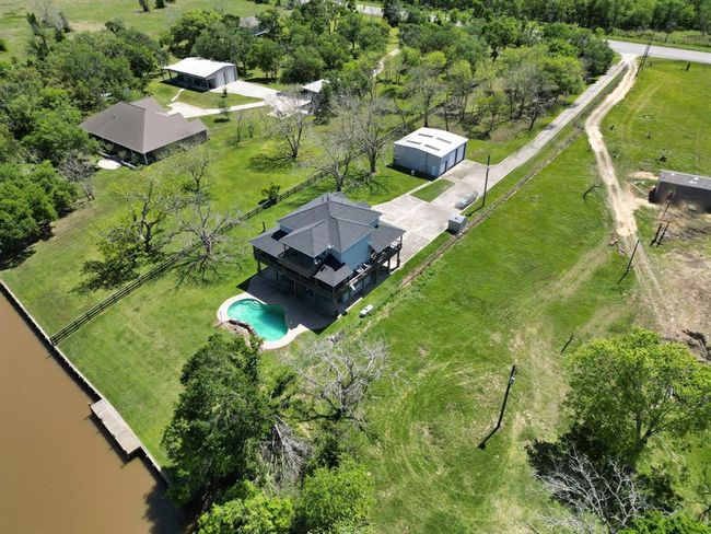 Ariel view of the Concrete Driveway to the home. | Image 38