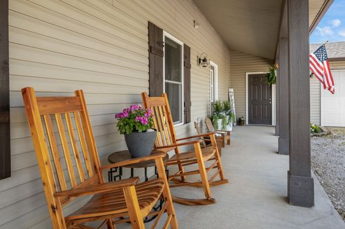 1235 Hartsfield Dr, Columbia, TN, 38401-6707 | Card Image