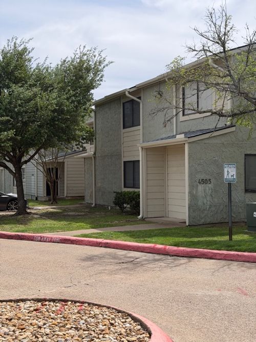 apt-8-4505 Carter Creek Pkwy, Bryan, TX, 77802-4458 | Card Image