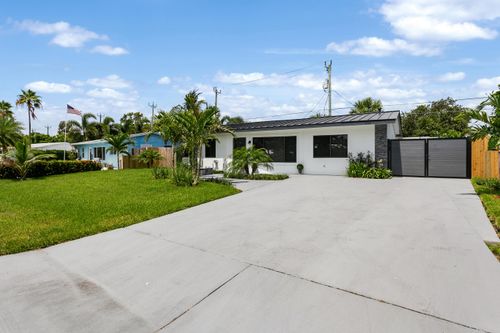 3141 Ne 14th Ave, Pompano Beach, FL, 33064-6743 | Card Image