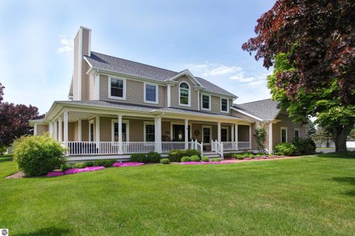 10215 Elk Lake Rd, Williamsburg, MI, 49690-8515 | Card Image