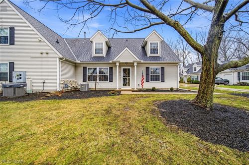 7290 Scottsdale Cir, Mentor, OH, 44060-6494 | Card Image