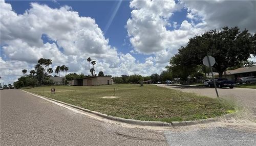 1101 S Willow St, La Feria, TX, 78559-5289 | Card Image