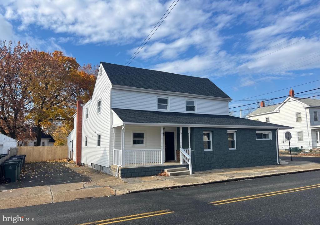 Residential Lease in WILLIAMSTOWN