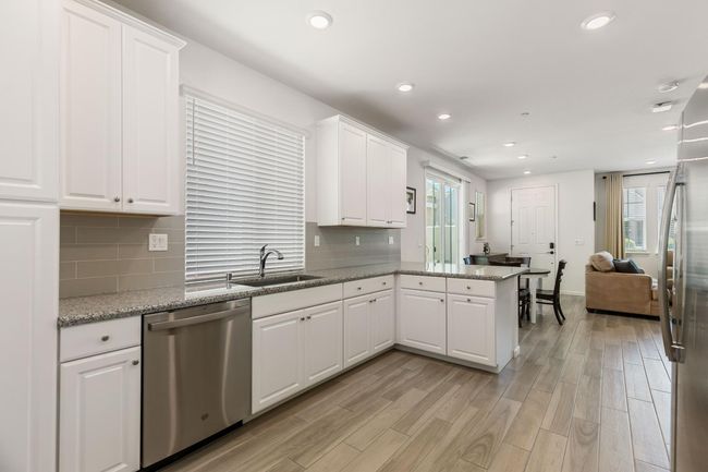 1570 Parkside Way, House other with 3 bedrooms, 3 bathrooms and null parking in Roseville CA | Image 6