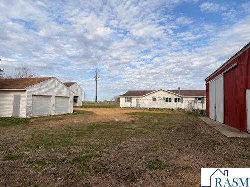 58569 Kirkwood Road, Mankato, MN, 56001 | Card Image