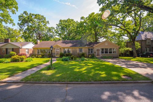 210 Dooley Rd, North Little Rock, AR, 72116-9210 | Card Image