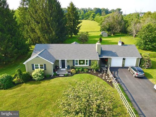 1855 Goosetown Rd, COATESVILLE, PA, 19320-4647 | Card Image