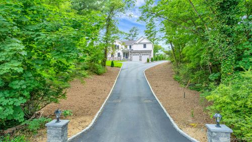 223 Townline Rd, Hauppauge, NY, 11788 | Card Image