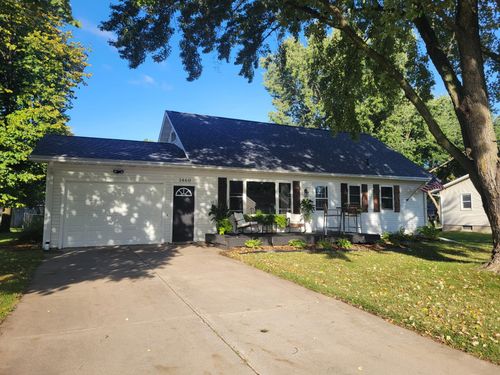 1460 6th Ave, Baldwin, WI, 54002-9354 | Card Image