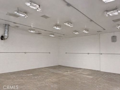 21016 S Alameda, Long Beach, CA, 90810 | Card Image