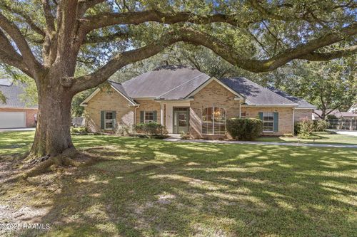 105 Kilbourne Cir, Carencro, LA, 70520-5374 | Card Image
