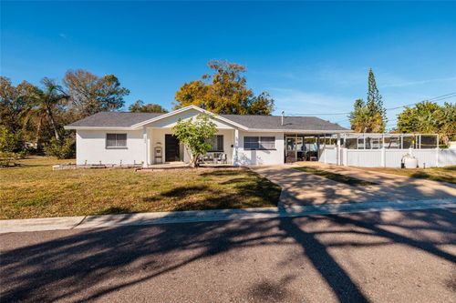 7200 7th St N, St Petersburg, FL, 33702-5864 | Card Image