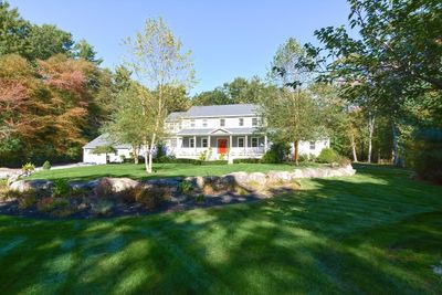 542 Ledge Rd, House other with 5 bedrooms, 4 bathrooms and 10 parking in Seekonk MA | Image 1