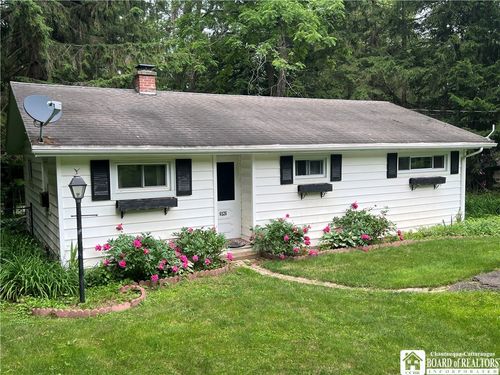 6526 Wyoming Ave, Mayville, NY, 14757-9665 | Card Image