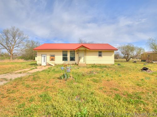 265 E Armstrong St, Jennings, OK, 74038-2673 | Card Image