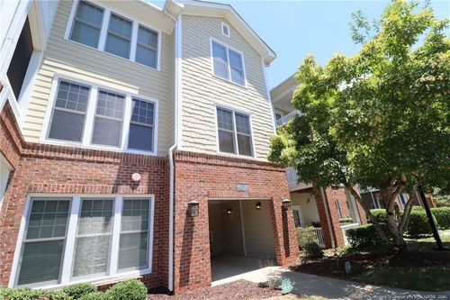 933 Portstewart Dr, Cary, NC, 27519-6515 | Card Image