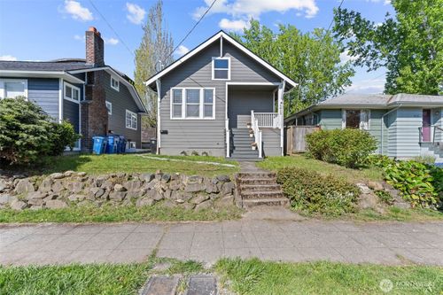 1413 26th Ave, Seattle, WA, 98122-3101 | Card Image