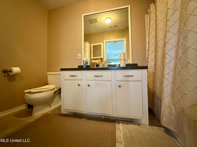 PRIMARY BATH | Image 18