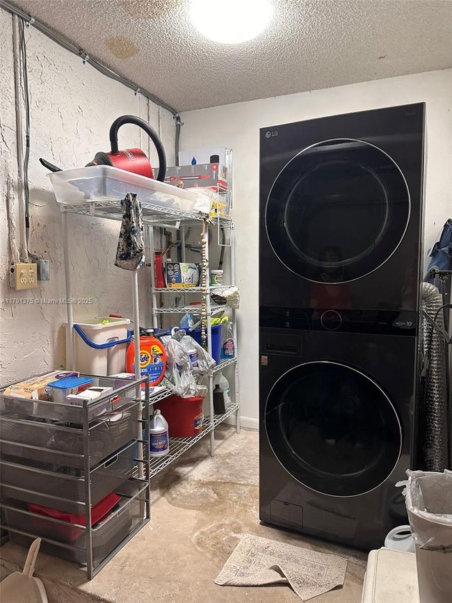 13686 Sw 116 Th Ln, House other with 3 bedrooms, 2 bathrooms and null parking in Miami FL | Image 22