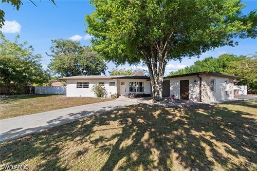 137 Vermont Ave, FORT MYERS, FL, 33905-2637 | Card Image