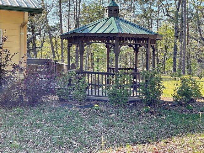 39 Lost Pine Ln, House other with 3 bedrooms, 2 bathrooms and 2 parking in Talking Rock GA | Image 4