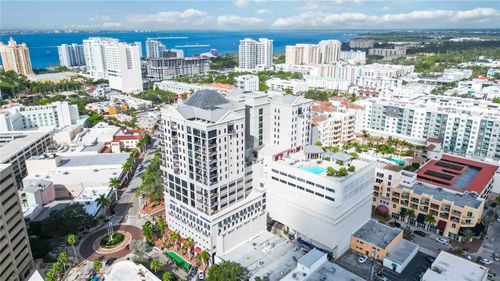 17phb-50 Central Ave, SARASOTA, FL, 34236-5746 | Card Image