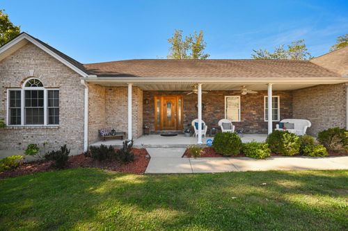 19671 Alpine Dr, Lawrenceburg, IN, 47025-9308 | Card Image