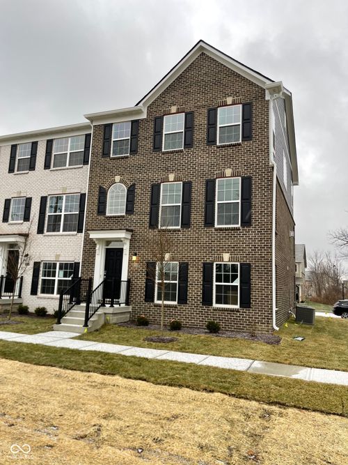 6626 Halsey St, Zionsville, IN, 46077-9874 | Card Image