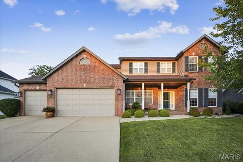 14 W Southcrest Cir, Edwardsville, IL, 62025-3172 | Card Image