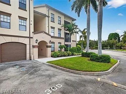 108-13010 Positano Cir, NAPLES, FL, 34105-4920 | Card Image