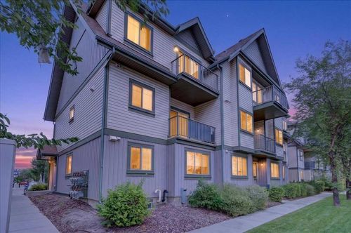 1016-121 Copperpond Common Se, Calgary, AB, T2Z5B6 | Card Image