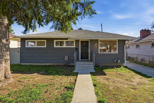 822 E Garland Ave, Spokane, WA, 99207-3028 | Card Image