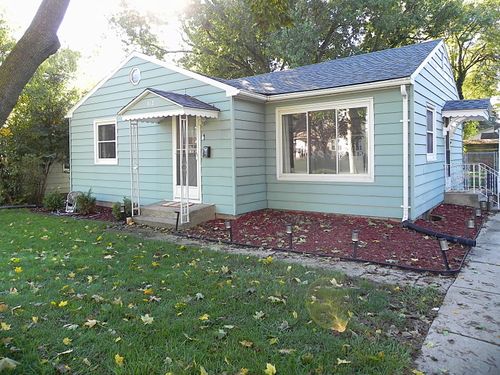 612 Millard St, Three Rivers, MI, 49093-2145 | Card Image