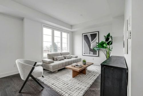 10 Sobczak Dr, Whitby, ON, L1N0N3 | Card Image