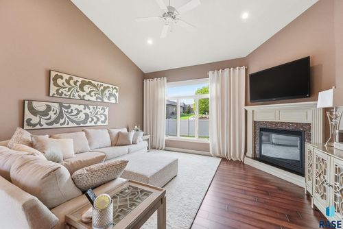 7303 S Grand Arbor Ct Court, Sioux Falls, SD, 57108 | Card Image