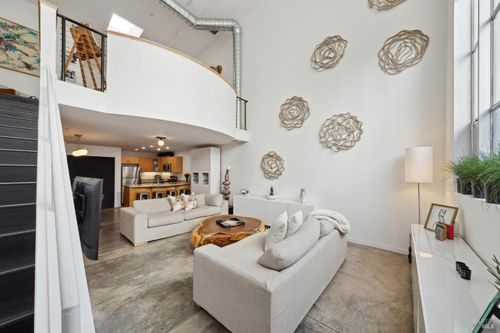 728 1st Street W, Sonoma, CA, 95476 | Card Image