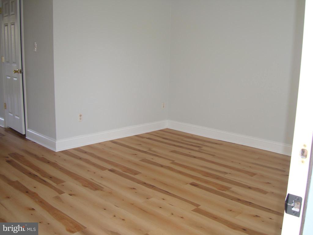 Residential Lease in BERRYVILLE 3