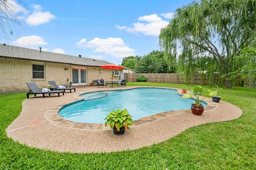 5628 Belfast Ln, North Richland Hills, TX, 76180-5703 | Card Image