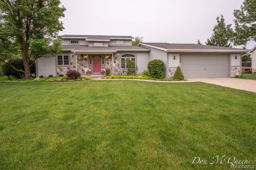 5225 Discovery Dr Se, Kentwood, MI, 49508-6394 | Card Image